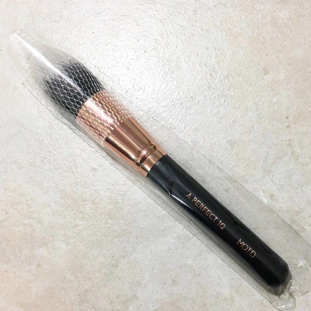 MOTD Cosmetics A Perfect 10 Tapered Makeup Face Brush